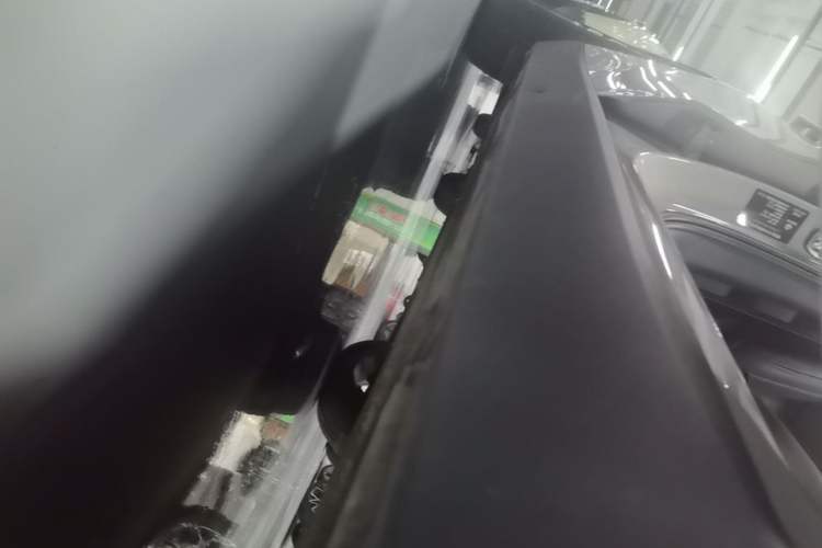Used Leapmotor C10 2026 605 LiDAR Version Right Side Sill