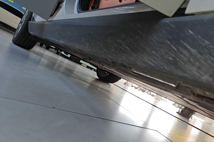 Used Leapmotor C10 2026 605 LiDAR Version Right Side Sill