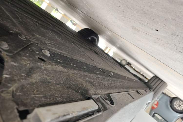 Used Leapmotor C10 2026 605 LiDAR Version Right Side Sill