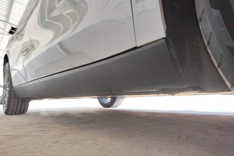 Used Leapmotor C10 2026 605 LiDAR Version Right Side Sill