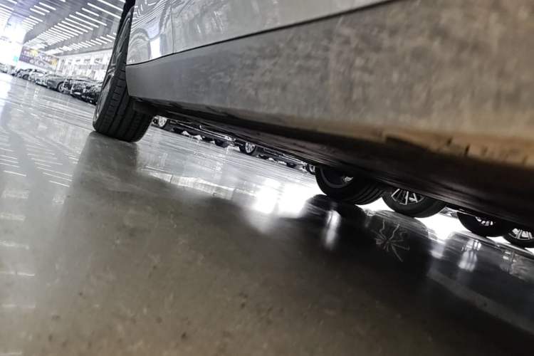 Used Leapmotor C10 2026 605 LiDAR Version Right Side Sill