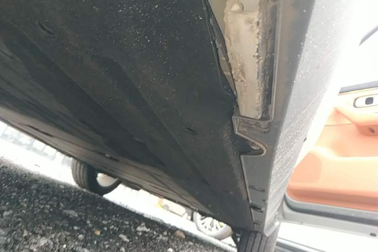 Used Leapmotor C10 2026 210 LiDAR Version Right Side Sill