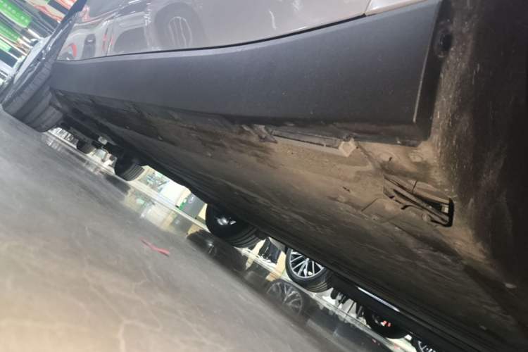 Used Leapmotor C10 2026 605 LiDAR Version Right Side Sill