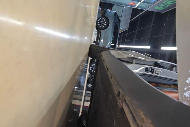 Used Leapmotor C10 2026 605 LiDAR Version Right Side Sill