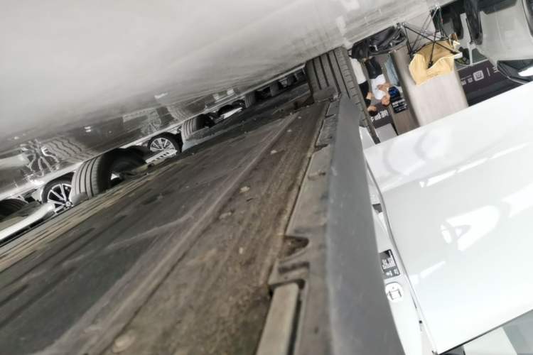 Used Leapmotor C10 2026 605 LiDAR Version Right Side Sill