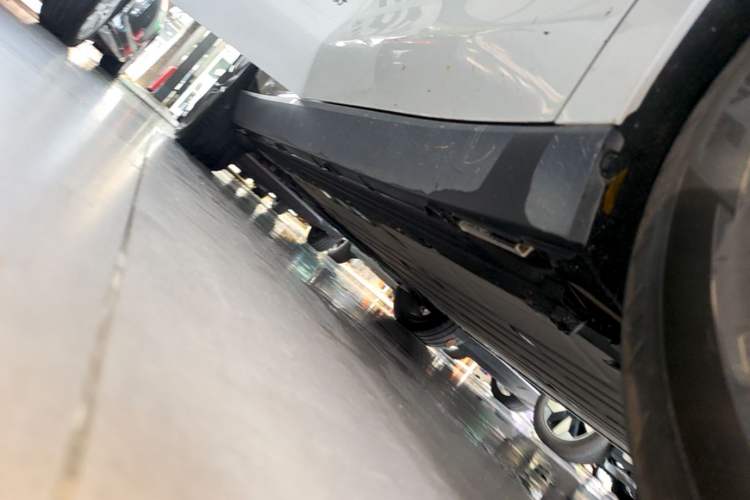 Used Leapmotor C10 2026 605 LiDAR Version Right Side Sill