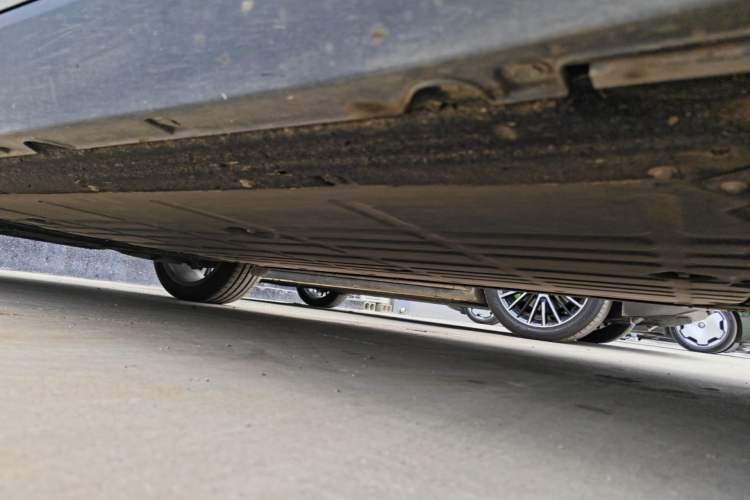 Used Leapmotor C10 2026 605 LiDAR Version Right Side Sill