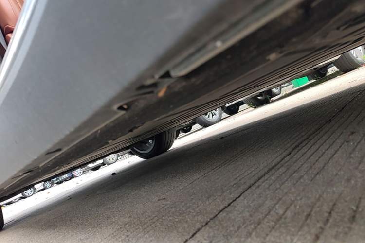 Used Leapmotor C10 2026 605 LiDAR Version Right Side Sill