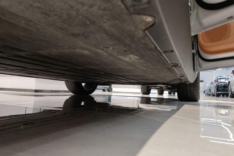 Used Leapmotor C10 2026 605 LiDAR Version Right Side Sill