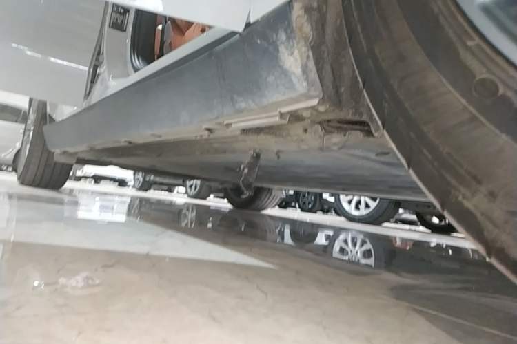 Used Leapmotor C10 2026 605 LiDAR Version Right Side Sill