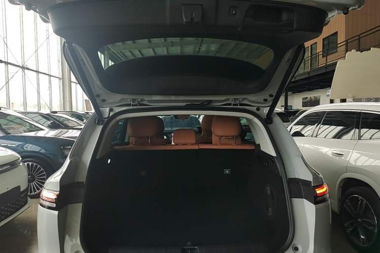 Used Leapmotor C10 2026 210 LiDAR Version Trunk