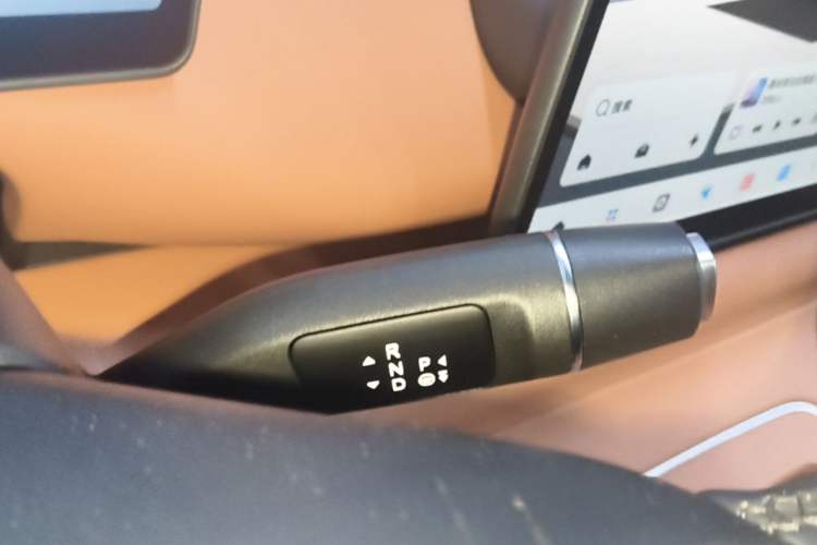 Used Leapmotor C10 2026 605 LiDAR Version Gear Lever
