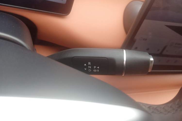 Used Leapmotor C10 2026 605 Enjoyment Edition Gear Lever