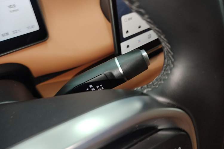 Used Leapmotor C10 2026 605 LiDAR Version Gear Lever