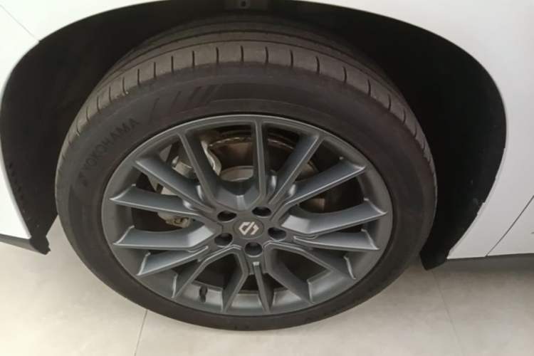 Used Leapmotor C10 2026 605 Enjoyment Edition Left Front Wheel Hub