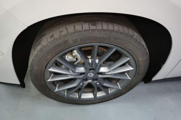 Used Leapmotor C10 2026 605 LiDAR Version Left Front Wheel Hub