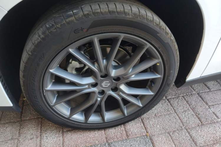 Used Leapmotor C10 2026 210 Joyful Edition Left Front Wheel Hub