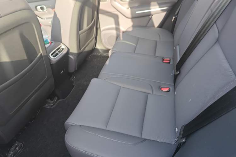 Used Leapmotor C10 2026 210 LiDAR Version Left Rear Seat