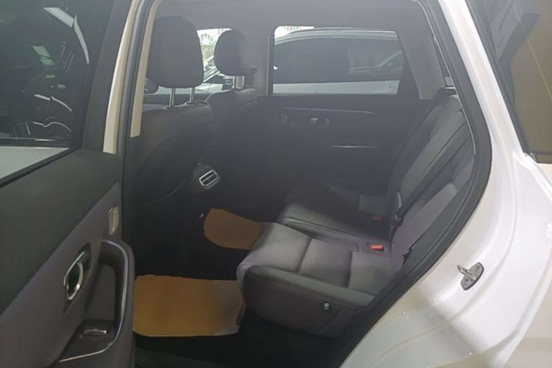 Used Leapmotor C10 2026 605 LiDAR Version Left Rear Seat
