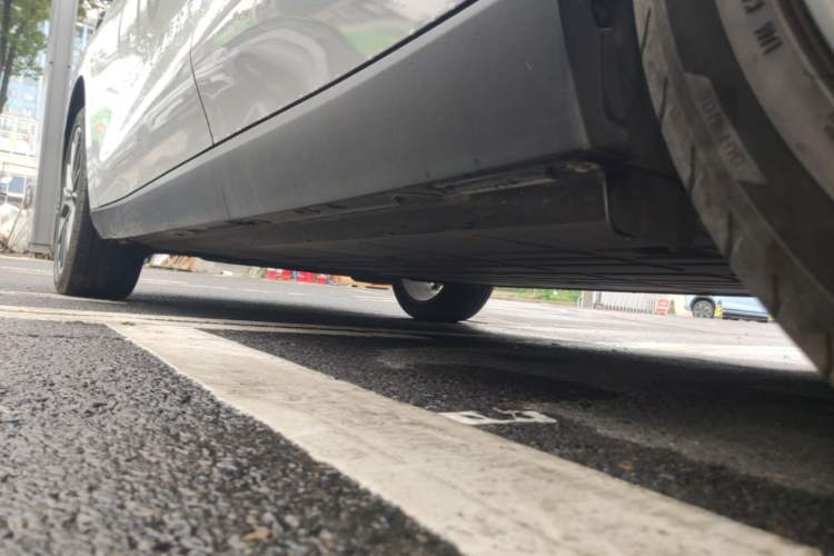 Used Leapmotor C10 2026 605 LiDAR Version Left Side Sill