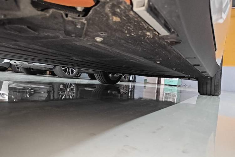 Used Leapmotor C10 2026 605 LiDAR Version Left Side Sill