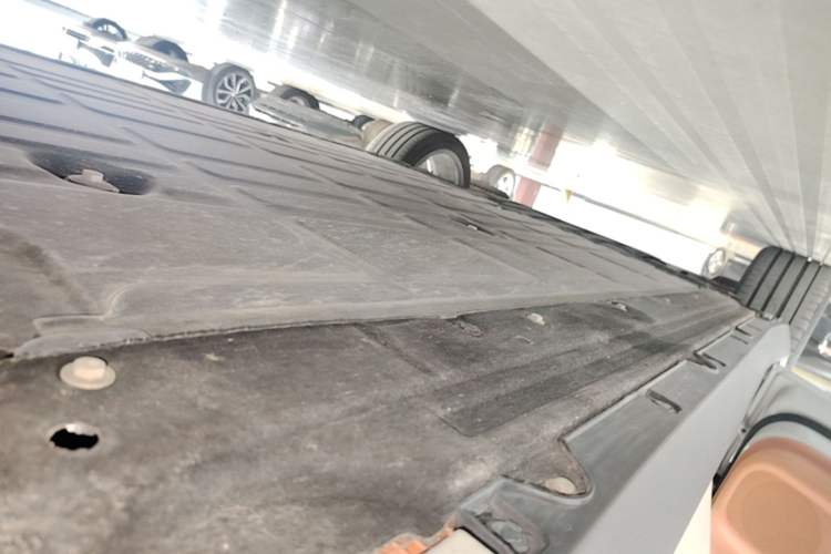 Used Leapmotor C10 2026 605 LiDAR Version Left Side Sill