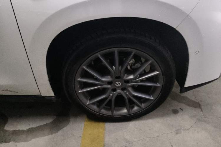Used Leapmotor C10 2026 605 Enjoyment Edition Right Front Wheel Hub