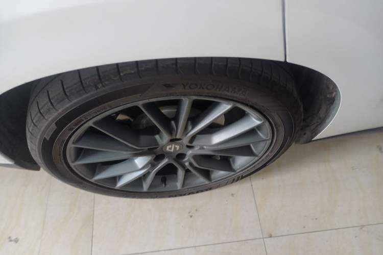 Used Leapmotor C10 2026 210 LiDAR Version Right Rear Wheel Hub