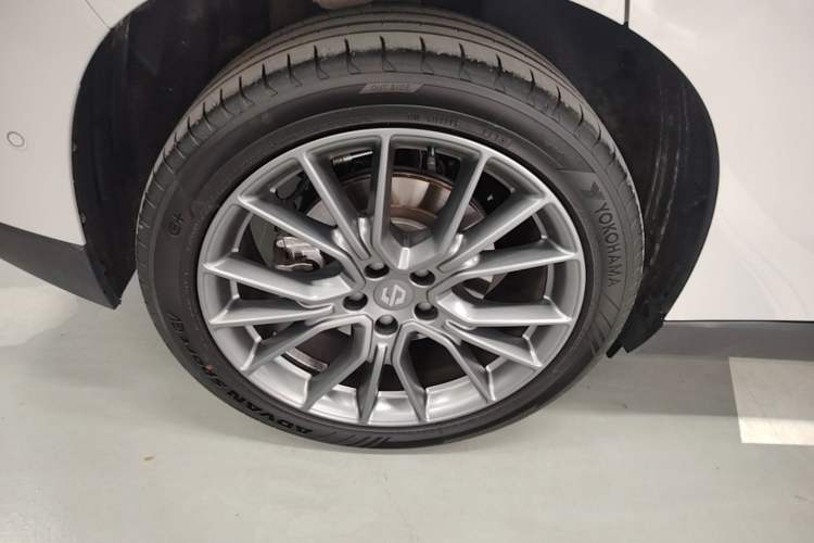 Used Leapmotor C10 2026 605 LiDAR Version Right Rear Wheel Hub