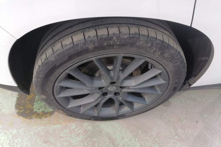 Used Leapmotor C10 2026 605 LiDAR Version Right Rear Wheel Hub