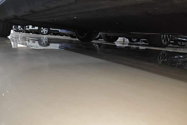 Used Leapmotor C10 2026 210 LiDAR Version Right Side Sill