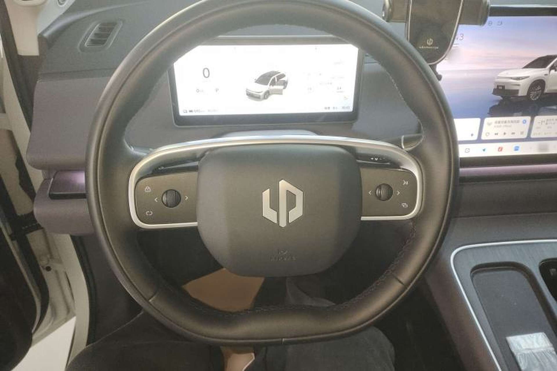 Used Leapmotor C10 2026 605 LiDAR Version Steering Wheel