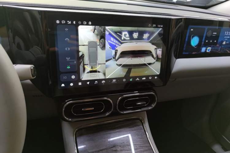 Used Leapmotor C11 2021 Revised Version Luxury Edition Audio And AC Panel