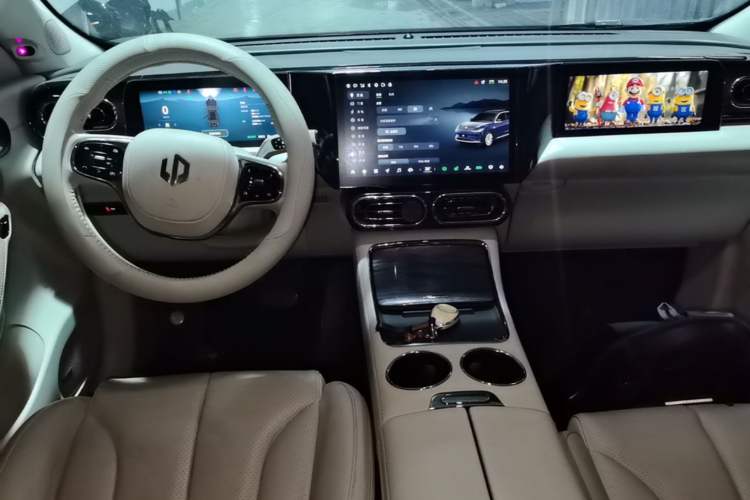 Used Leapmotor C11 2021 Revised Version Luxury Edition Center Console