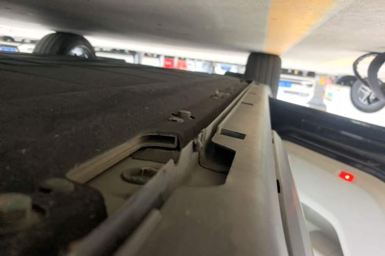 Used Leapmotor C11 2021 Deluxe Edition Left Side Sill