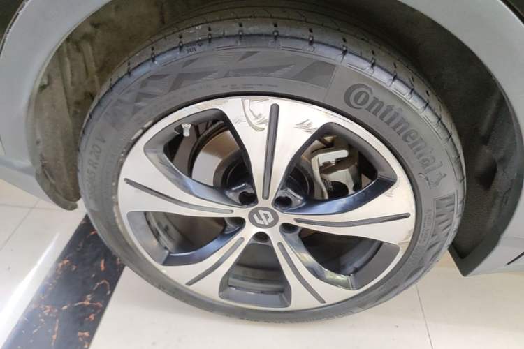 Used Leapmotor C11 2021 Revised Version Luxury Edition Right Rear Wheel Hub