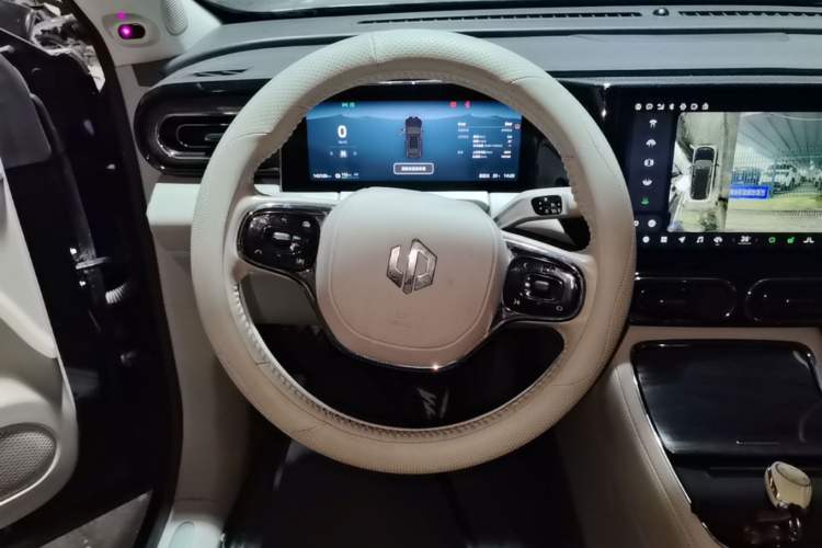Used Leapmotor C11 2021 Revised Version Luxury Edition Steering Wheel