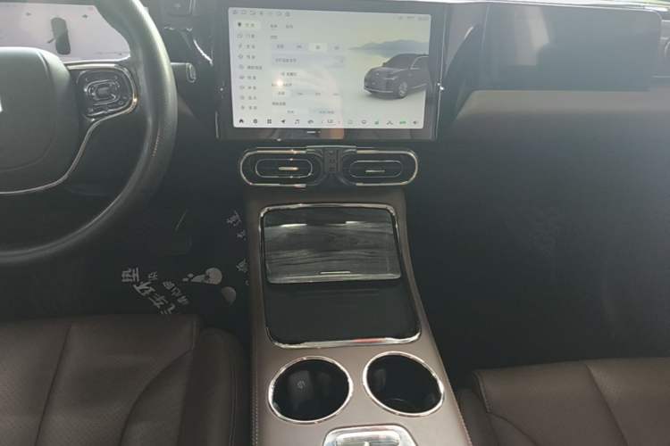 Used Leapmotor C11 2021 Revised Version Luxury Edition Audio And AC Panel