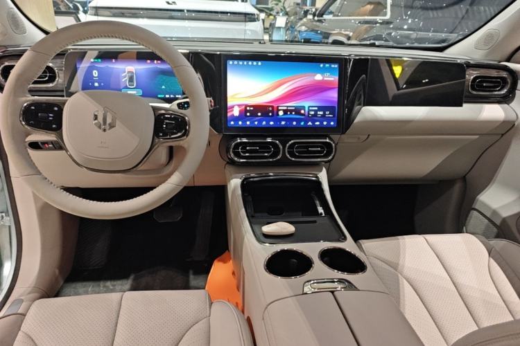 Used Leapmotor C11 2021 Performance Edition Center Console