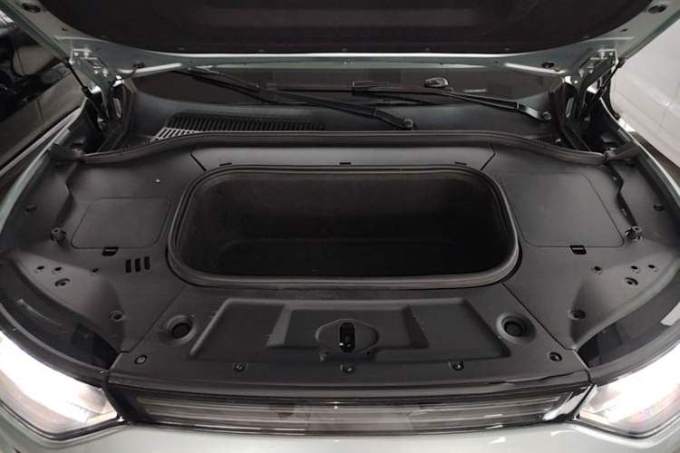 Used Leapmotor C11 2021 Deluxe Edition Engine Bay