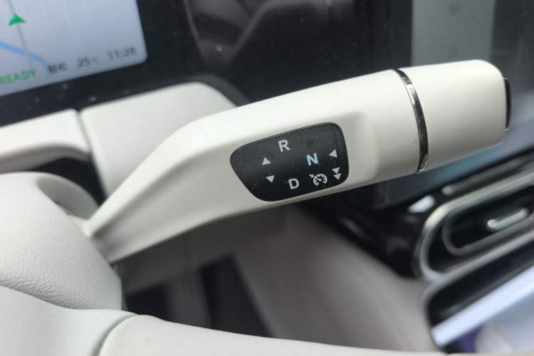 Used Leapmotor C11 2021 Luxury Edition Gear Lever