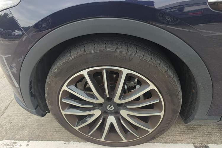 Used Leapmotor C11 2021 Zhixing Edition 510 Left Front Wheel Hub
