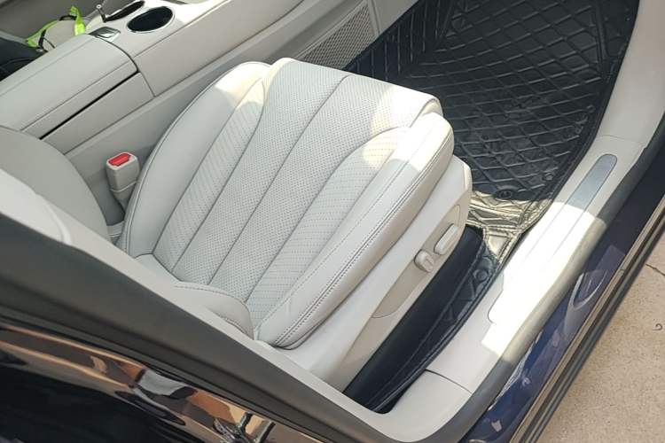 Used Leapmotor C11 2021 Executive Edition 610 Right Front Seat