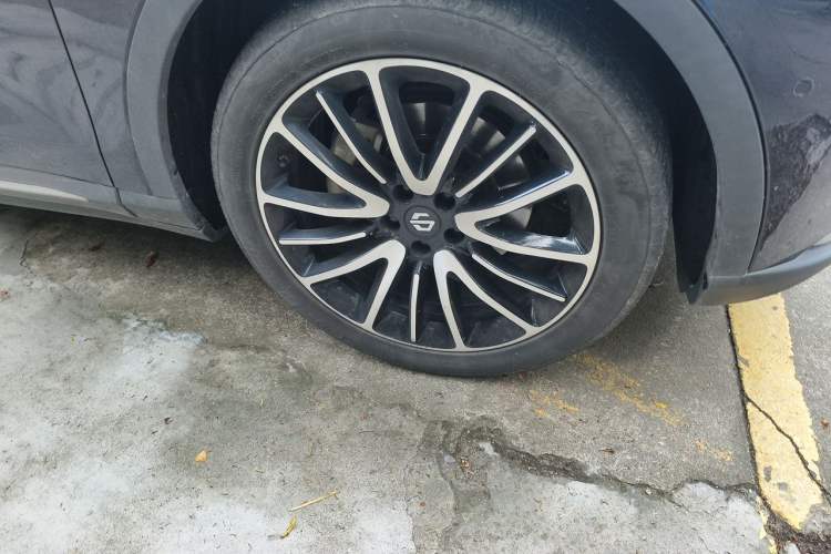 Used Leapmotor C11 2021 Deluxe Edition Right Front Wheel Hub