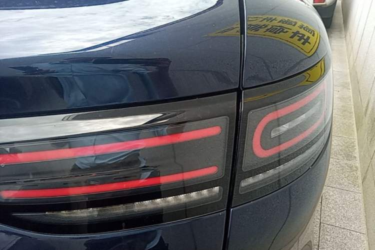 Used Leapmotor C11 2021 Luxury Edition Right Rear Taillight