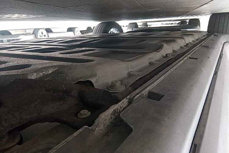 Used Leapmotor C11 2021 Luxury Edition Right Side Sill