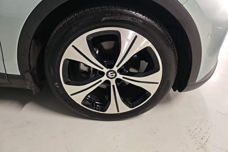 Used Leapmotor C11 2021 Deluxe Edition Right Front Wheel Hub