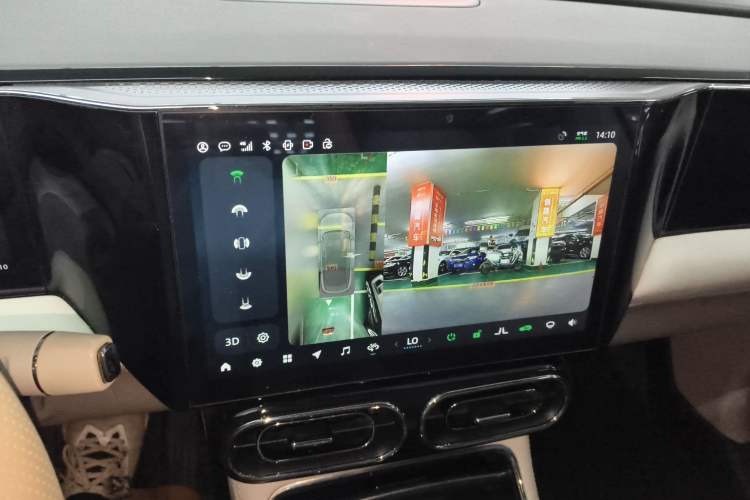 Used Leapmotor C11 2021 Deluxe Edition Audio And AC Panel