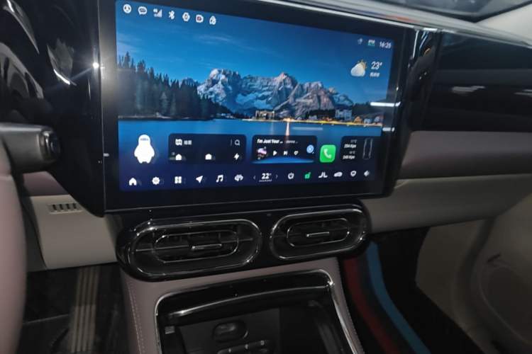 Used Leapmotor C11 2021 Revised Version Luxury Edition Audio And AC Panel