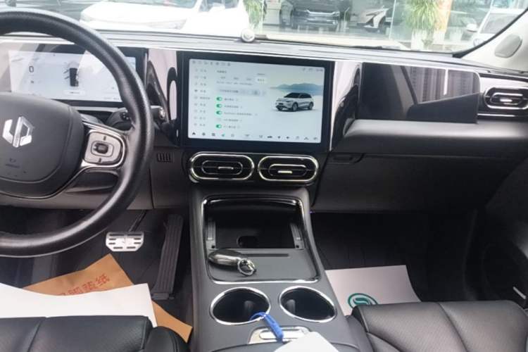 Used Leapmotor C11 2021 Luxury Edition Audio And AC Panel